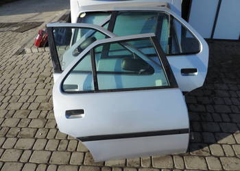 PEUGEOT 306 5D HB  DRZWI TYLNE PRZEDNIE SREBRNE