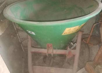 Rozsiewacz nawozu lejek 400 l