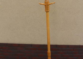 stary drewniany wieszak stary drewniany wieszak