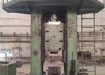 Prasa srubowa 250 ton