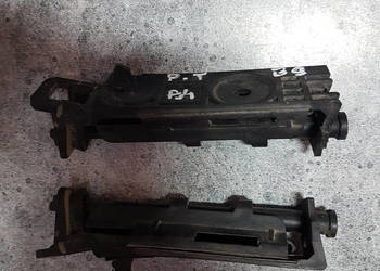 AUDI A4 B9 SEDAN SLIZG ZDERZAKA MOCOWANIE UCHWYT 8W5807890 AUDI A4 B9 SEDAN SLIZG ZDERZAKA MOCOWANIE UCHWYT 8W5807890