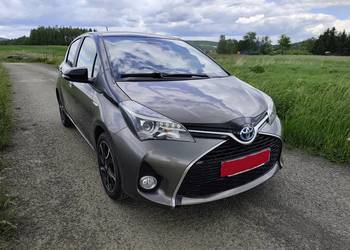 TOYOTA YARIS 1.5i HYBRID
