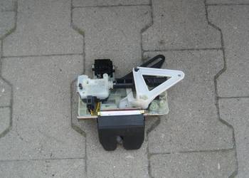 volvo v70 lift 04-07r zamek klapy pokrywy bagaznika 30753829 4pin