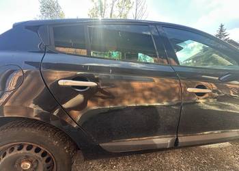 MEGANE 3 DRZWI PRAWY TYŁ NV676