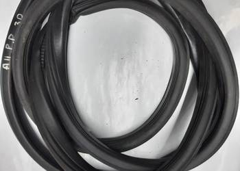 Opel Astra G 3 drzwi uszczelka drzwi prawa pasażera