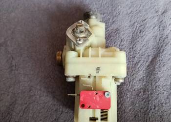 9 Junkers zawór przelaczeniowy Cerastar, Cerapur, Eurostar, Cerasmart