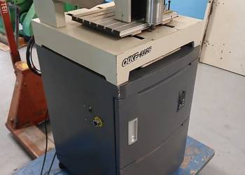Frezarka cnc , grawerka , żeliwna uszkodzona , baza cnc