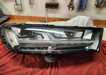 Lampa prawa Audi Q7