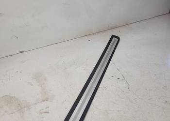 LISTWA PROGOWA PRAWA A5 8T COUPE 8T0853374