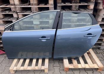 DRZWI LEWY TYŁ LEWY PRZÓD Volvo V40 II 705-16 KOMPLETNE