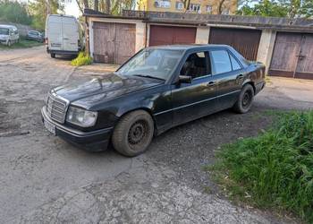 Mercedes w 124 2.3