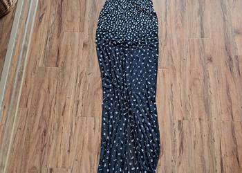 nowa baaaardzo długa prześwitująca sukienka rozmiar niby XL ale to chyba S/