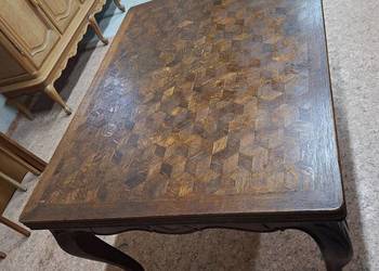 Ładny rozkładany stół ludwikowski ciemny