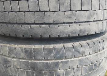Opony Dunlop 245/70/17.5