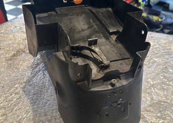 SUZUKI GSXR 600 750 SRAD GSX R Błotnik TYŁ Nadkole Chlapacz N1085