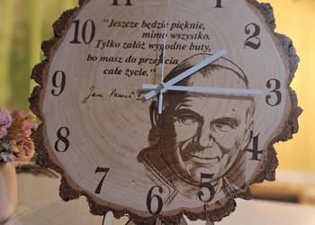 Zegar ścienny z drewna z plastra brzozy