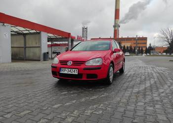 Volkswagen Golf 5 1.6 FSI