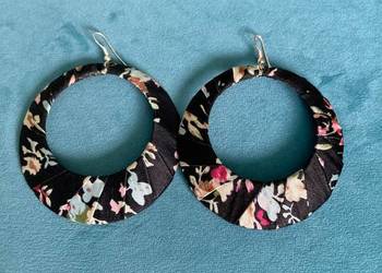 Duże piękne materiałowe kolczyki koła kwiatki Duże piękne materiałowe kolczyki koła kwiatki