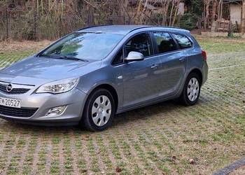 Opel Astra J 1.7 CDTI 10 lat w jednych rękach.