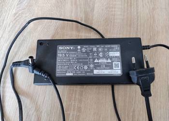 zasilacz sieciowy Sony, model ACDP-120E02