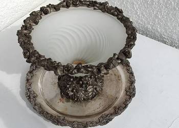 Elegancka misa dekoracyjna i patera vintage z motywem winogron