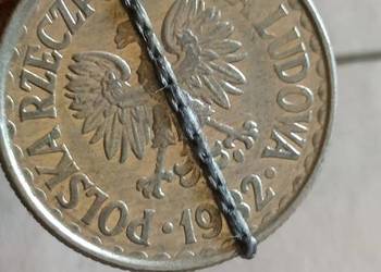 Sprzedam monetę 1 zloty 1982 r lekka skrętka
