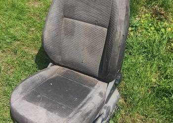 Škoda Roomster siedzenie przód   5J0 881 032