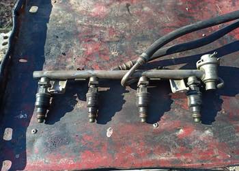 Listwa wtryskowa 1.8 turbo aeb