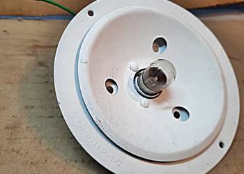 Oprawa lampy kierunkowskazu Warszawa Syrena Nysa