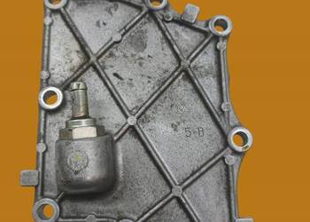 ŁAPA WSPORNIK POKRYWKA 1.6 16V VVTI Toyota Corolla XI (2013-  )