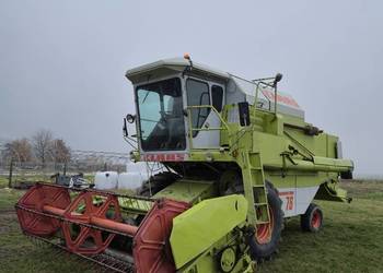 Claas Dominator 76