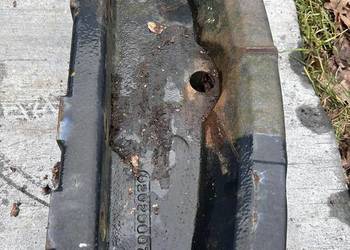 Obciaznik zaczep przedni CNH wsparcie balastu