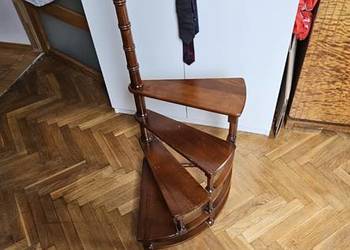 Schodki biblioteczne