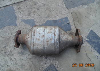 Puszka obudowa katalizatora katalizator pusty Volvo s40 v40 diesel