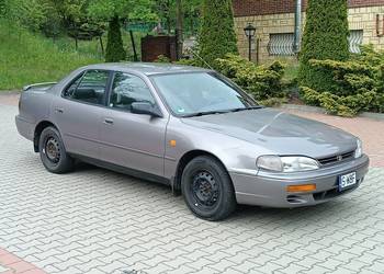 Toyota Camry 3gen V10 XV10 2.2 automat klima USA bez korozji