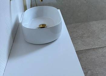 Parapety blaty kamienne