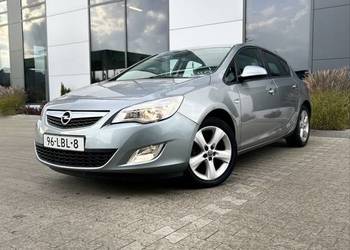 Opel Astra J! 1.6 zwykła benzyna! Klima! 167 tys przebiegu! Mega zadbana!