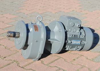 Motoreduktor kołnierzowy 2.2kw. 38obr./min..