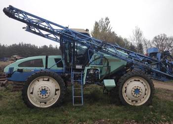 Berthoud Boxer 3000 30m GPS Wypinanie Sekcji Opryskiwacz Samojezdny