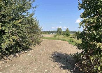 Sprzedam dwie działki budowlane w spokojnej okolicy, 6 minut od Bełchatowa.