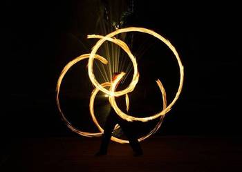 Karmazyn Fireshow - taniec z ogniem
