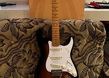 ZAMIENIĘ/SPRZEDAM   Zamienię Gitarę Elektryczną Squier Classic Vibe 50s Str