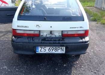 Suzuki Swift lampy tył 2 szt rok 1993