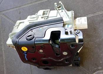 Zamek drzwi lewy tył Audi A3 8P 8Pin
