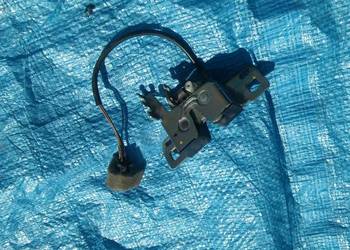 Ford Cougar 99r zamek klapy bagażnika Ford Cougar 99r zamek klapy bagażnika