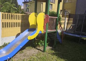 Plac zabaw zjeżdżalnia