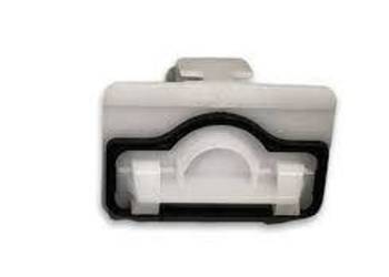 MERCEDES GLA CLA spinka klips zew listwy progowej