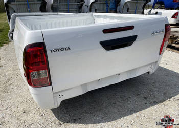 Nowa Skrzynia ładunkowa Toyota Hilux 1.5 Kabiny Extra Cab 2016+ lampy burta