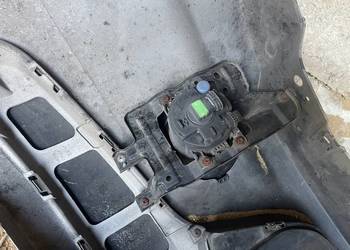 NISSAN PIXO  MOCOWANIE KOSZYK HALOGENU prawy