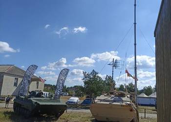 TRANSPORTER SKOT OT64  wojsko radiostacja